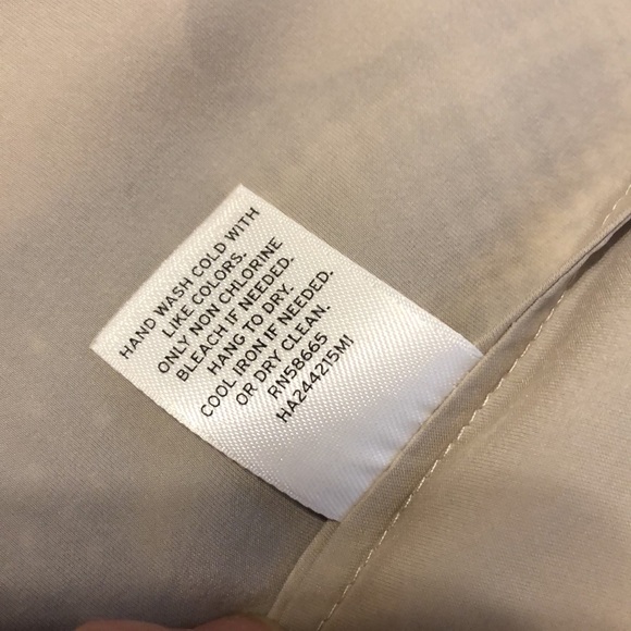 💙HALOGEN SLEEVELESS RAYON/SILK BLOUSE - Picture 7 of 7